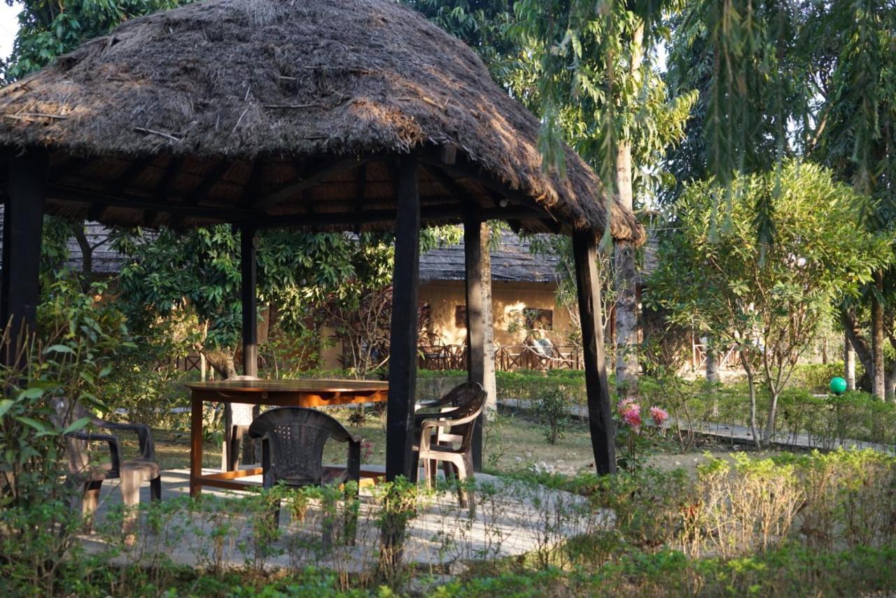 Forest Hideaway Resort Pvt Ltd Bardiya Eksteriør bilde
